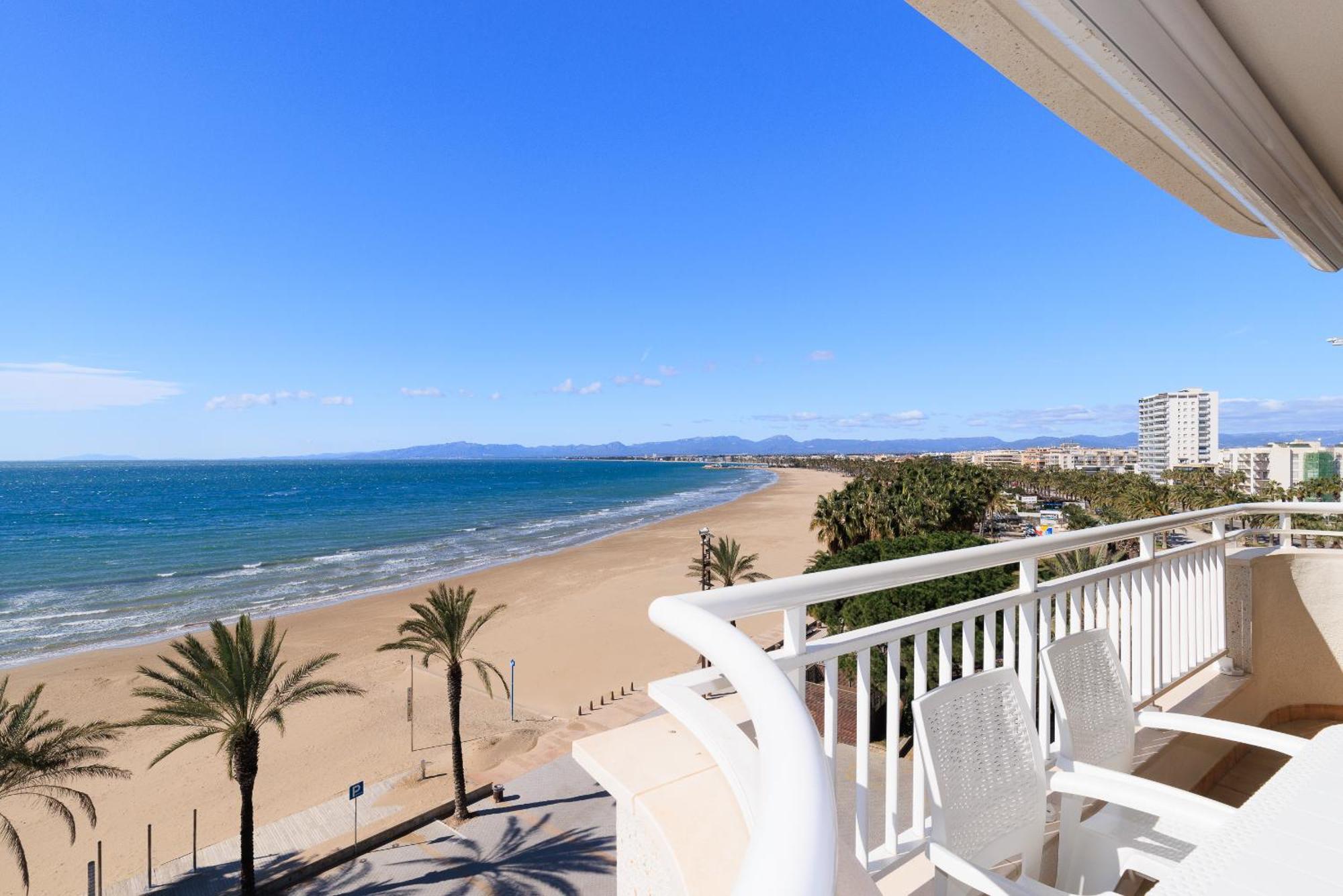 Uhc Santillana Family Complex Salou Kültér fotó