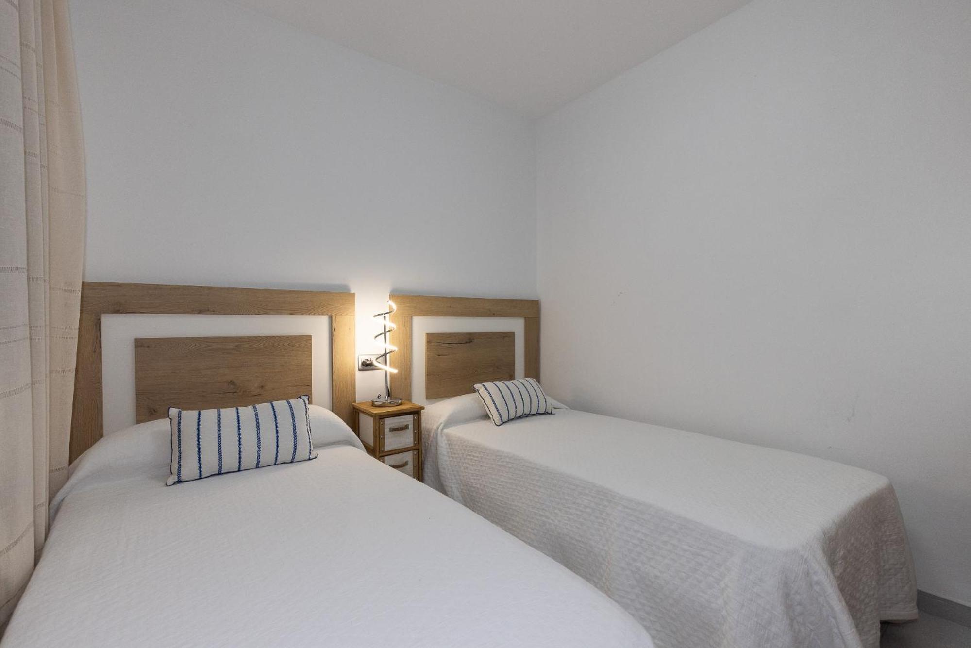 Uhc Santillana Family Complex Salou Kültér fotó